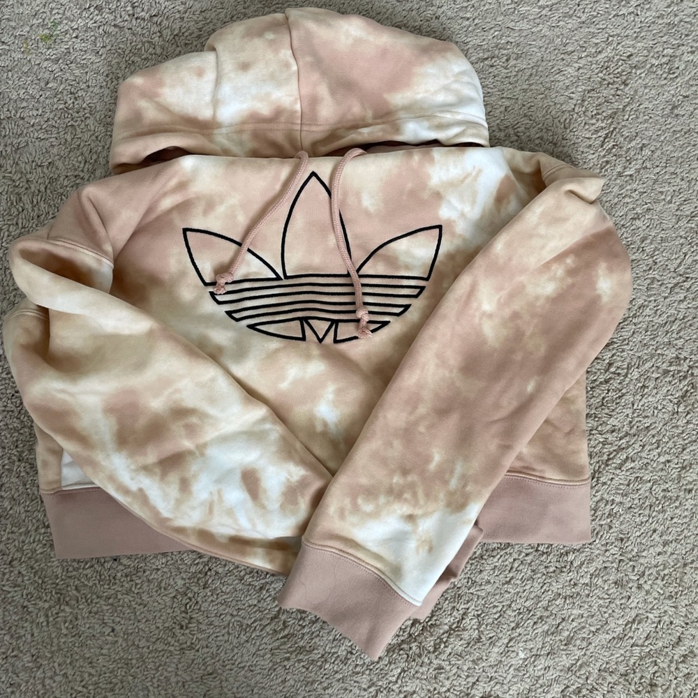 Never worn. Great condition!